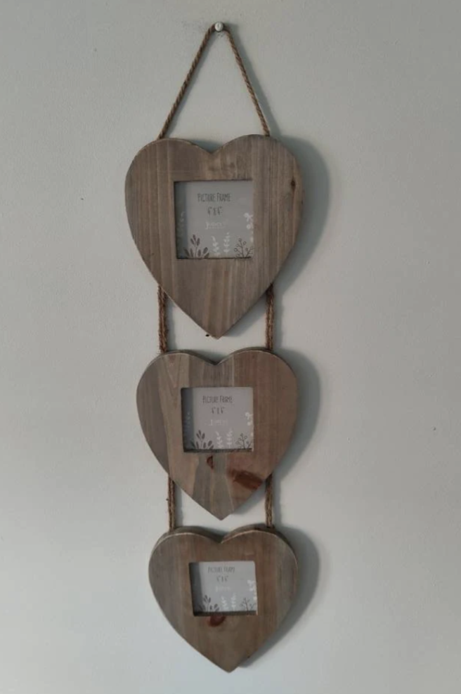 Triple Driftwood Heart shaped Photo picture Frame with Rustic rope. 4x4 Photos