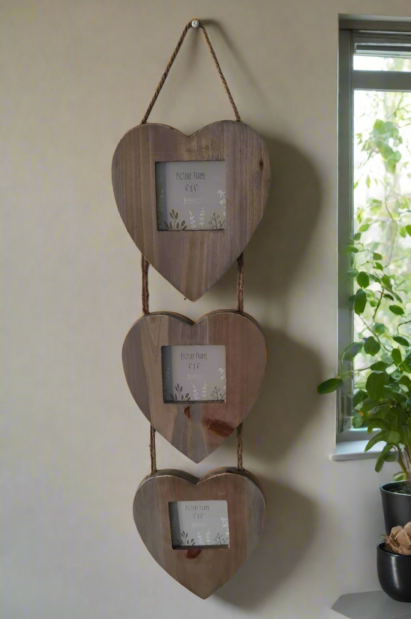 Triple Driftwood Heart shaped Photo picture Frame with Rustic rope. 4x4 Photos